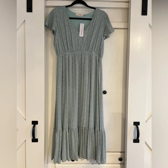 Pinkblush Green Floral Midi Dress - Picture 8 of 8